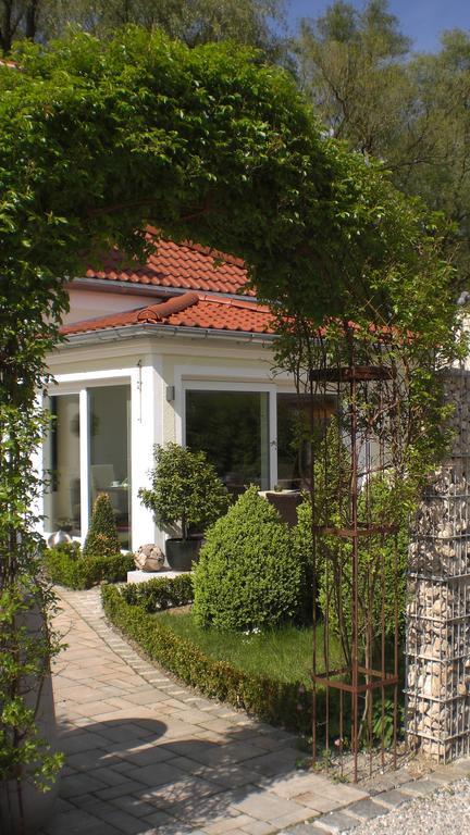 Hotel Villa Rosa Allershausen Eksteriør bilde